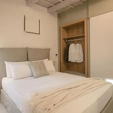 Апартаменты Secret Garden House